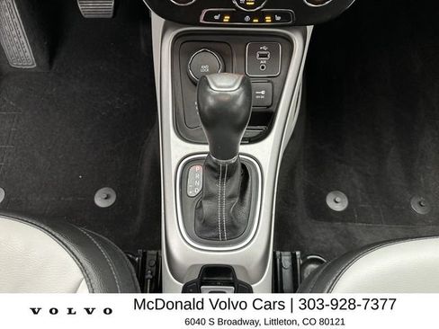 Used 2018 Jeep Compass Latitude w/ Safe & Security Group AWD/4WD image 19