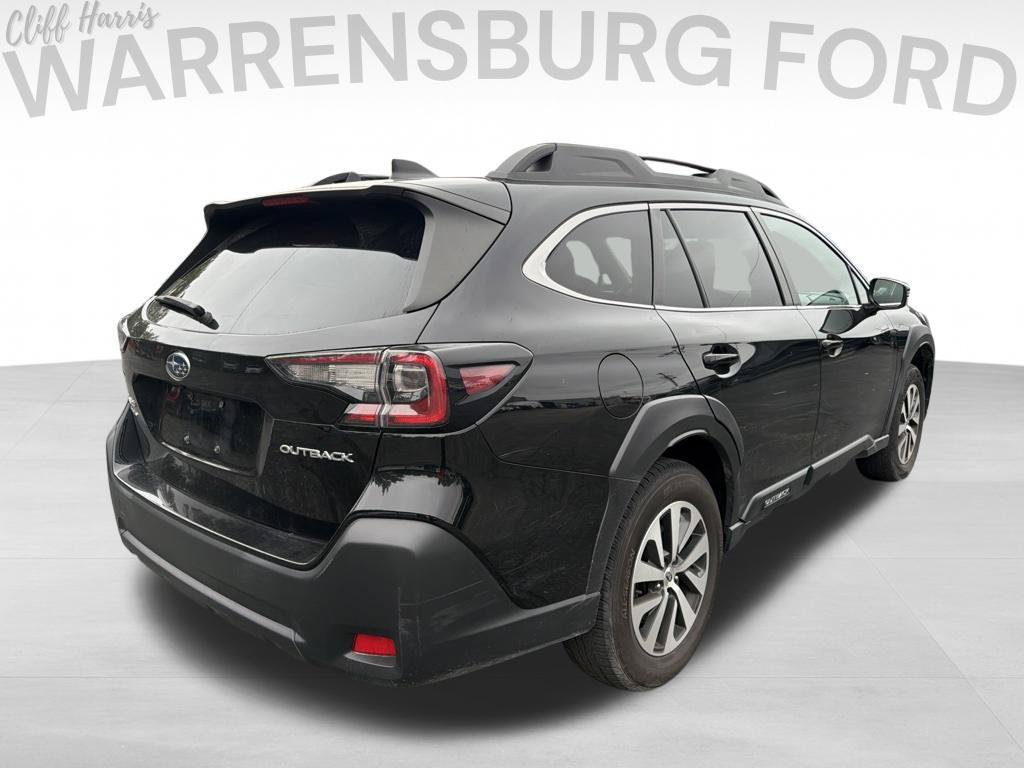 Used 2023 Subaru Outback Premium AWD/4WD image 7