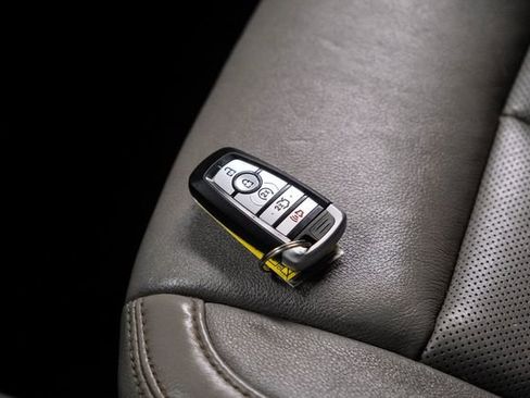 Used 2019 Ford F150 Lariat w/ Equipment Group 502A Luxury image 50