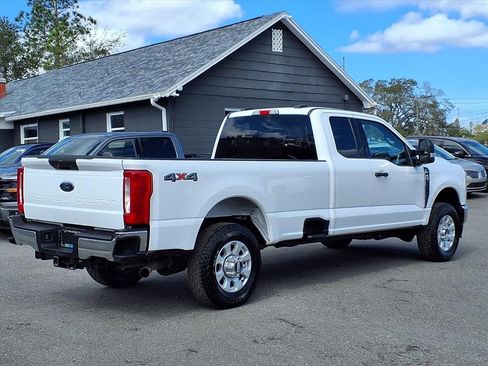 Used 2023 Ford F250 XLT image 7