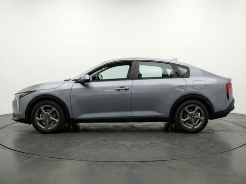 Used 2025 Kia K4 FWD image 5