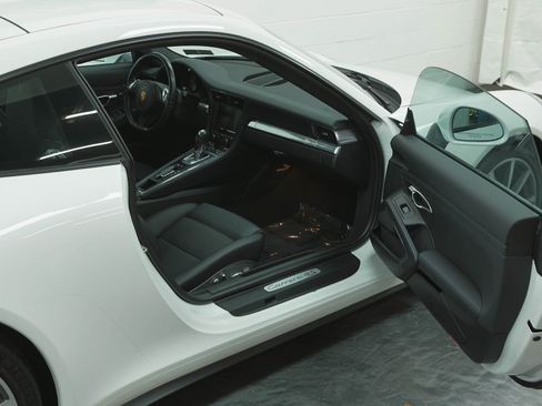 Used 2013 Porsche 911 Carrera 4S AWD/4WD image 78