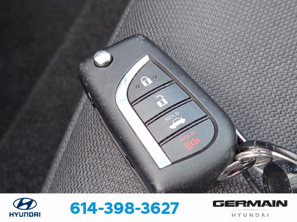 Used 2025 Toyota Corolla LE FWD image 34