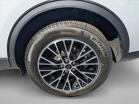 New 2026 Ford Escape SE image 9