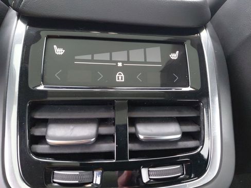 Used 2022 Volvo XC60 B5 Inscription w/ Advanced Package image 32