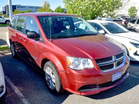 Used 2016 Dodge Grand Caravan American Value Package FWD image 14