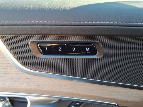 New 2026 Volvo XC90 T8 Plus w/ Protection Package Premier image 12