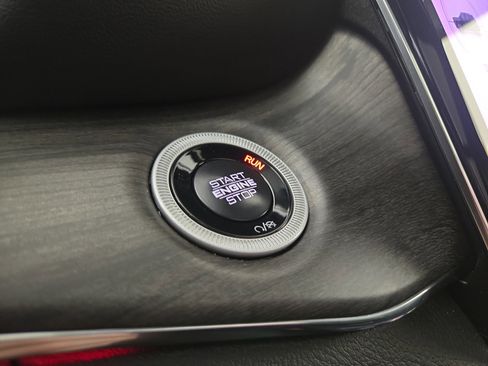 Certified 2025 Jeep Grand Cherokee Overland image 27