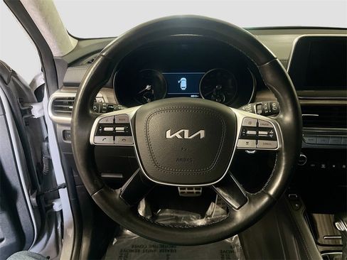 Used 2022 Kia Telluride SX w/ SX Prestige Package image 11