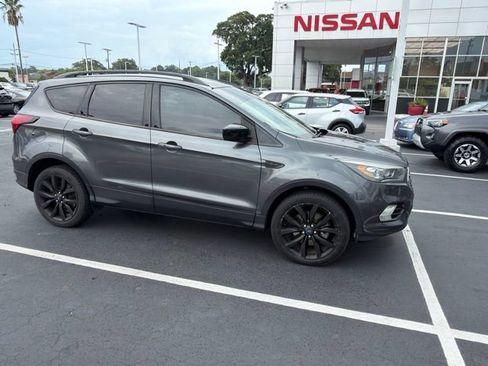 Used 2019 Ford Escape SE AWD/4WD image 8