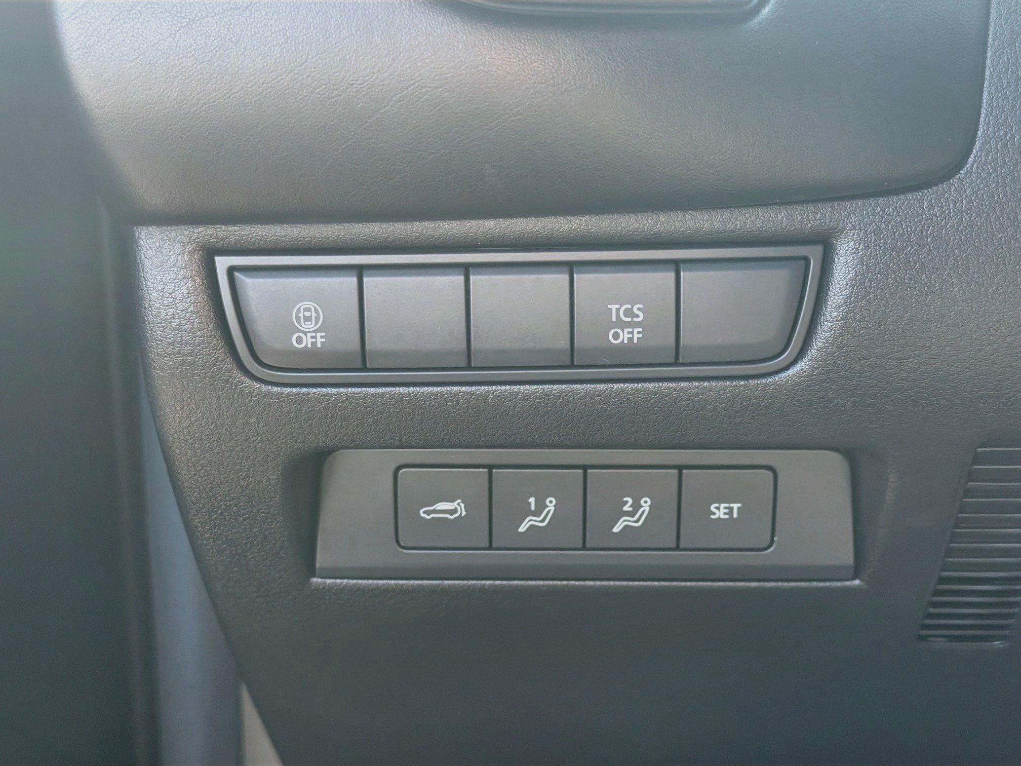 Used 2025 MAZDA CX-50 AWD 2.5 S w/ Premium Plus Pkg image 17