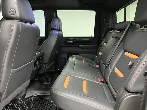 Used 2024 GMC Sierra 2500 AT4 w/ AT4 Preferred Package AWD/4WD image 46