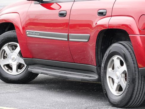 Used 2002 Chevrolet TrailBlazer LT w/ Preferred Equipment Group AWD/4WD image 30