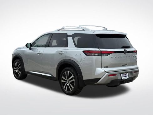 Used 2023 Nissan Pathfinder Platinum AWD/4WD image 6