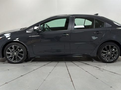 Certified 2025 Toyota Corolla SE image 8