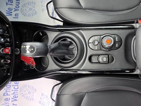 Used 2019 MINI Cooper Clubman ALL4 AWD/4WD image 18