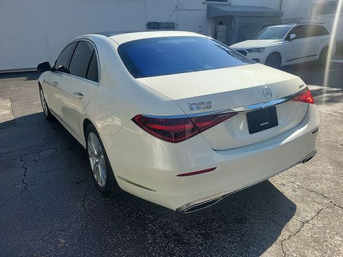 Used 2022 Mercedes-Benz S 500 4MATIC w/ Warmth & Comfort Package image 14