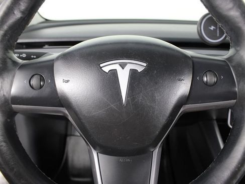 Used 2018 Tesla Model 3 Long Range RWD image 11