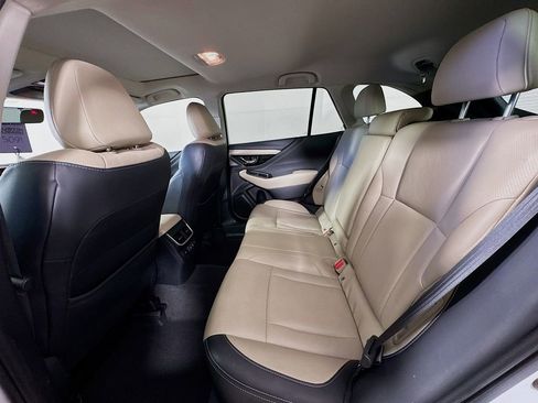 Used 2021 Subaru Outback Limited image 29