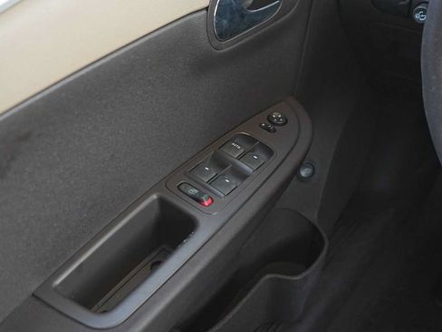Used 2010 Chevrolet Malibu LS FWD image 24