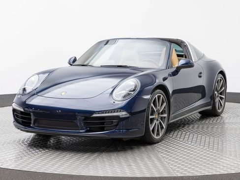 Used 2015 Porsche 911 Targa 4 AWD/4WD image 2