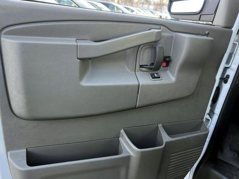 Used 2024 Chevrolet Express 2500 w/ Driver Convenience Package RWD image 21