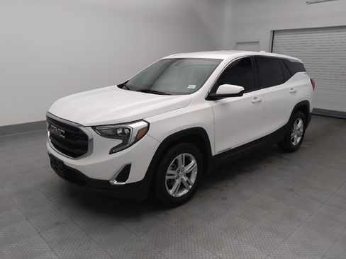 Used 2018 GMC Terrain SLE FWD image 2