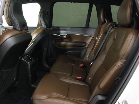 Certified 2023 Volvo XC90 T8 Ultimate image 32