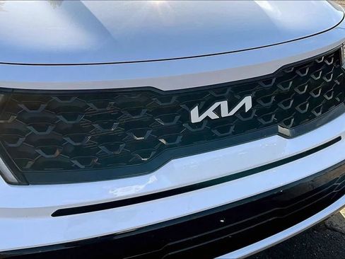 Used 2023 Kia Sorento S w/ Panoramic Sunroof Package FWD image 32