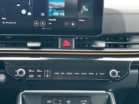 New 2026 Kia Carnival SX Prestige FWD image 30