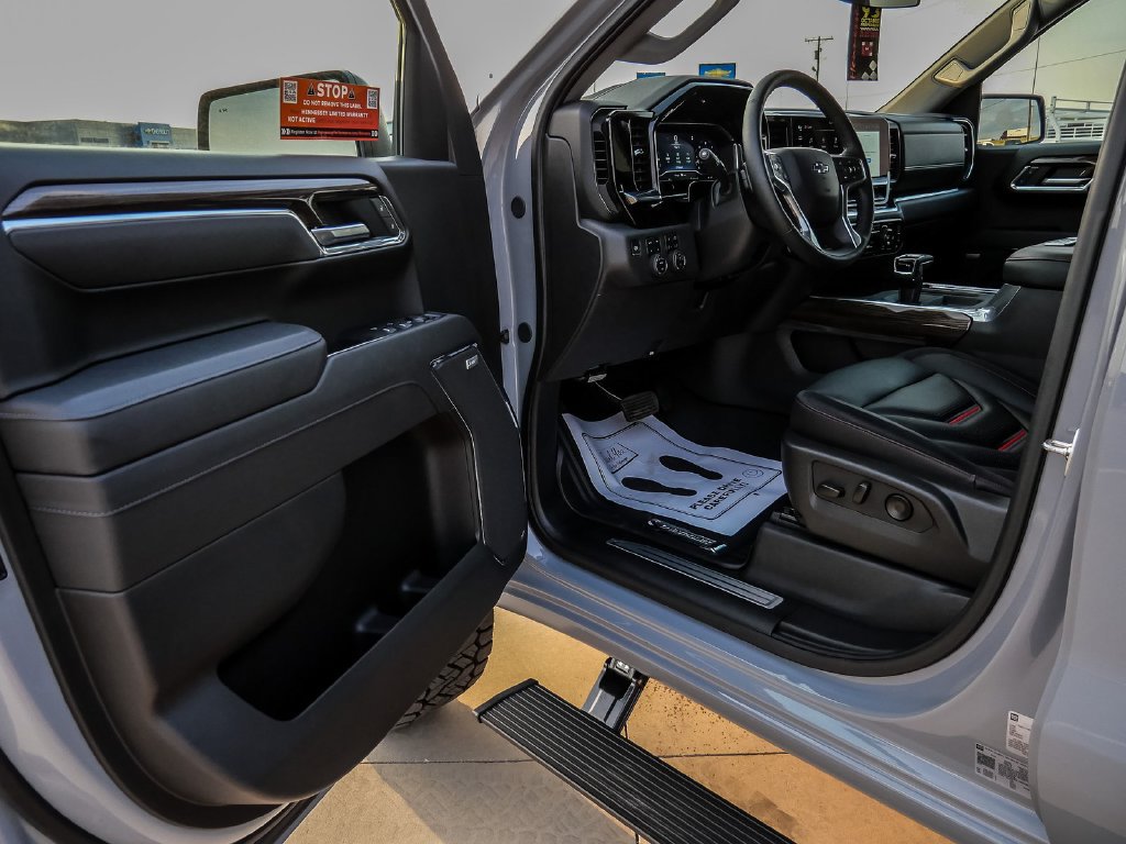 New 2025 Chevrolet Silverado 1500 RST w/ Convenience Package II AWD/4WD image 42