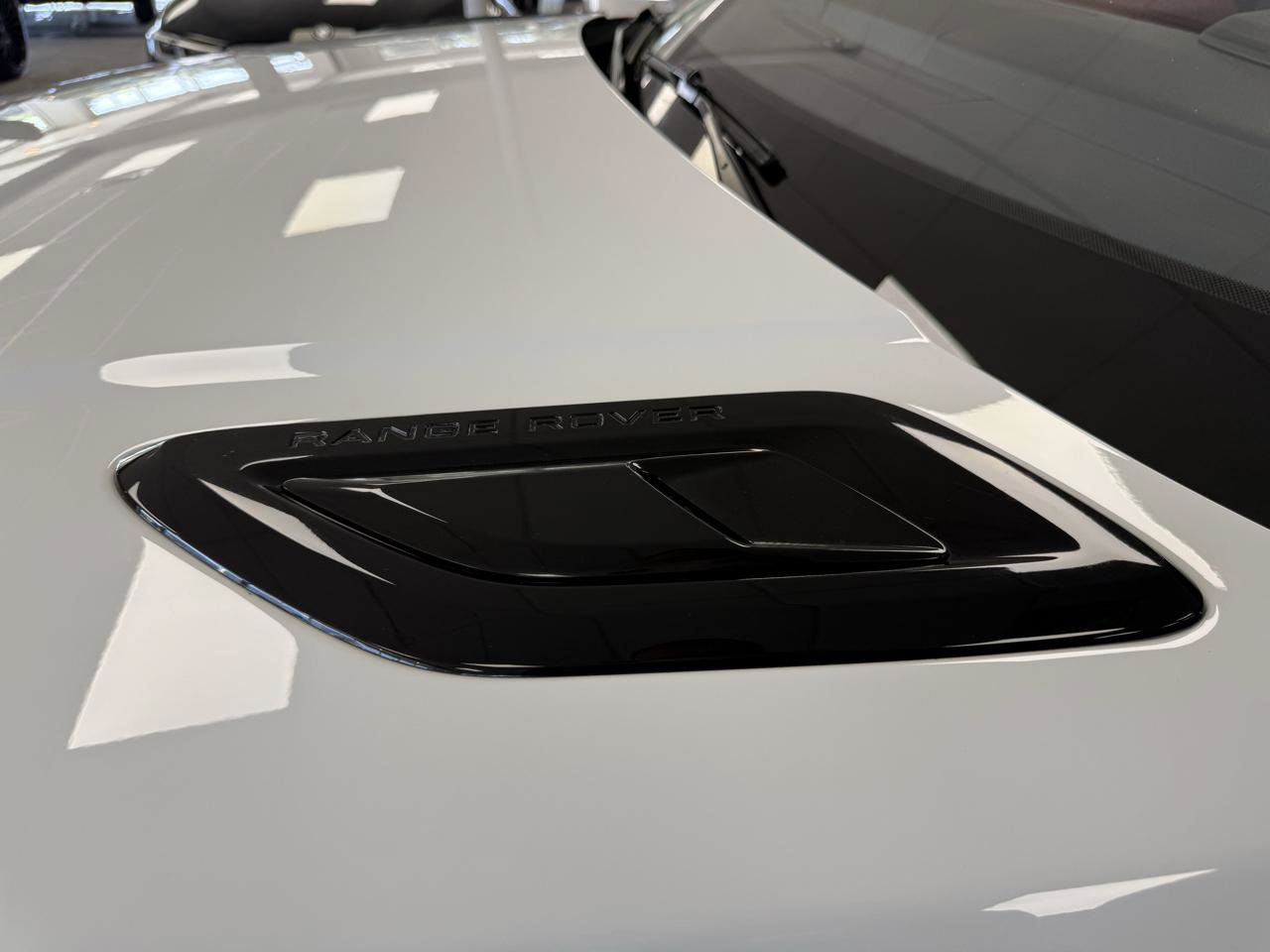 Used 2021 Land Rover Range Rover Sport HST AWD/4WD image 29