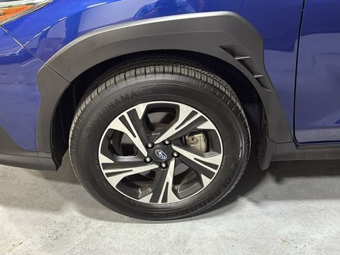 Used 2024 Subaru Crosstrek 2.0i Premium AWD/4WD image 8