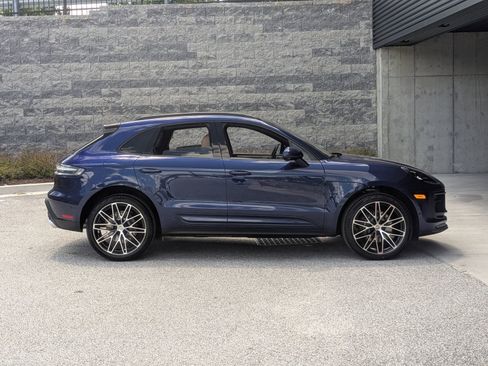 New 2026 Porsche Macan AWD/4WD image 8