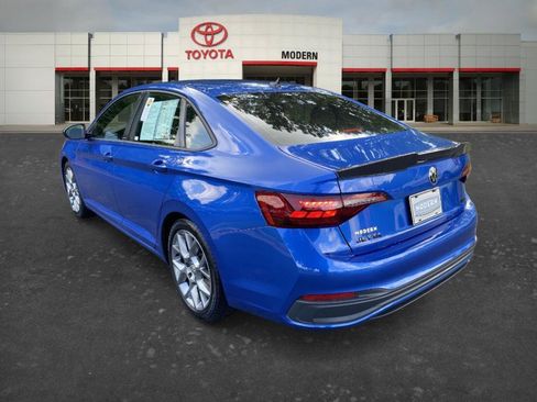 Used 2024 Volkswagen Jetta Sport FWD image 7