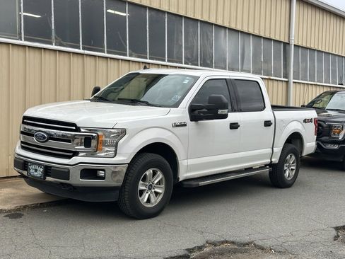 Used 2020 Ford F150 XLT image 2