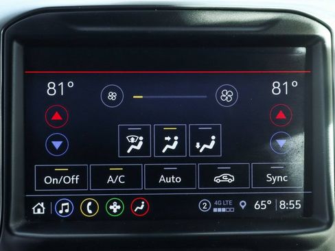 Used 2022 Chevrolet Silverado 2500 LTZ w/ LTZ Plus Package AWD/4WD image 33