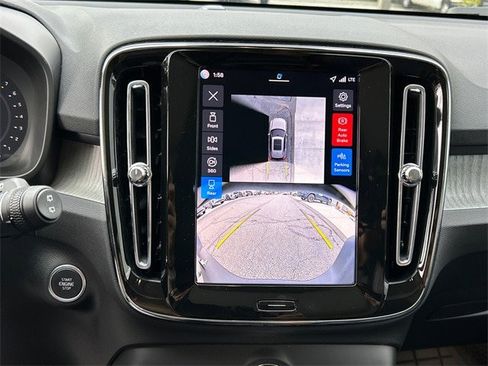 New 2026 Volvo XC40 B5 Plus w/ Protection Package Premier image 15