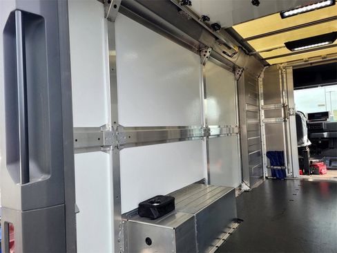 New 2025 Chevrolet Brightdrop 600 w/ Battery Pack, Max Range image 12