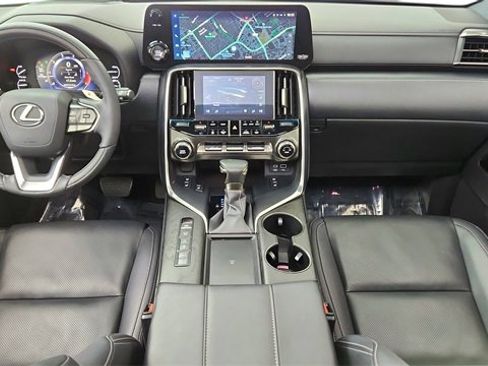 Used 2023 Lexus LX 600 4WD w/ Luxury Package image 90