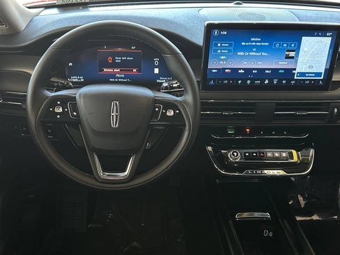 Certified 2025 Lincoln Corsair AWD w/ Equipment Group 101A image 13