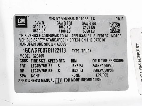 Used 2014 Chevrolet Express 2500 w/ Cold Climate Package RWD image 58