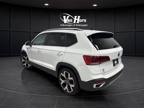Used 2023 Volkswagen Taos SEL image 5