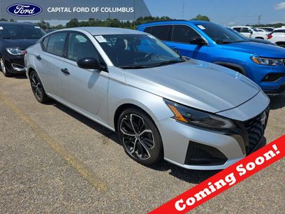 Used 2023 Nissan Altima 2.5 SR