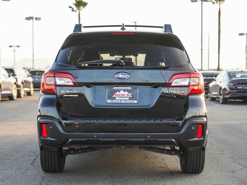 Used 2019 Subaru Outback 2.5i Limited w/ Popular Package #2 image 7