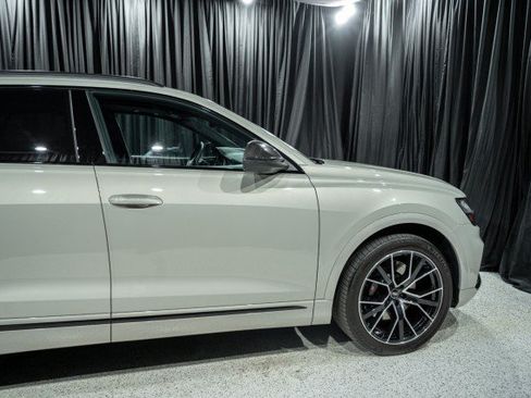Used 2022 Audi SQ8 Prestige w/ Prestige Package AWD/4WD image 4