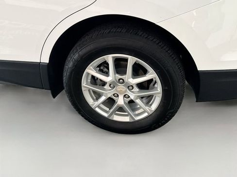 Used 2023 Chevrolet Equinox LS w/ Driver Confidence II Package image 29