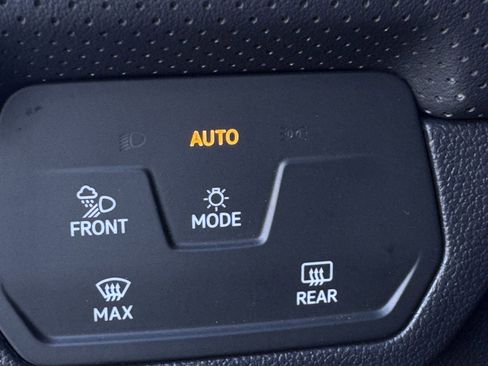 New 2026 Volkswagen Atlas SE image 19