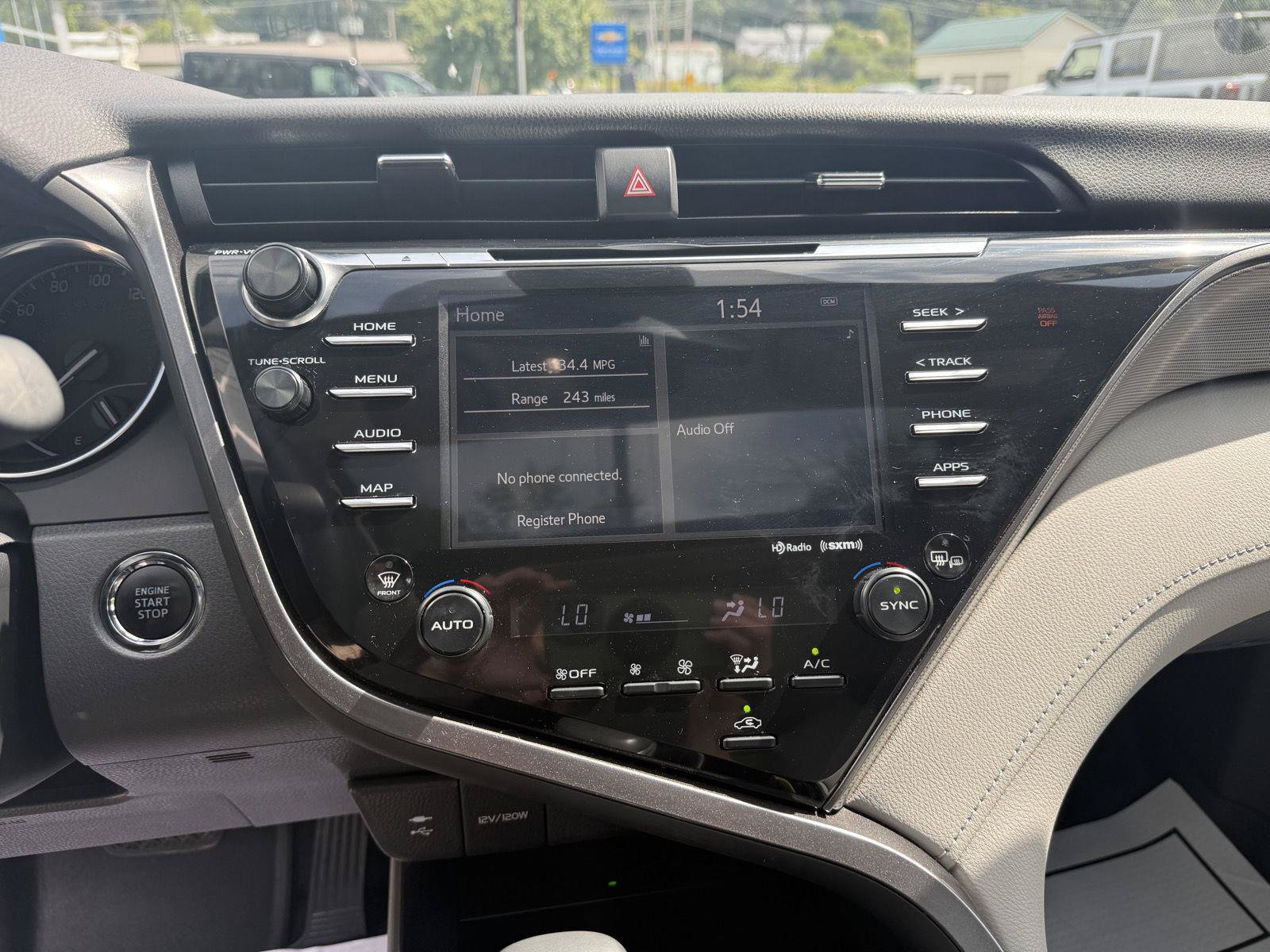 Used 2019 Toyota Camry SE w/ Audio Package FWD image 12