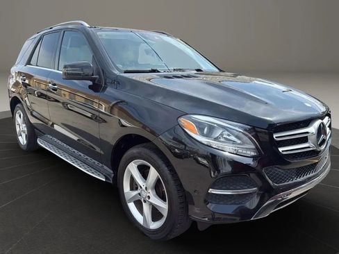 Used 2017 Mercedes-Benz GLE 350 4MATIC image 3